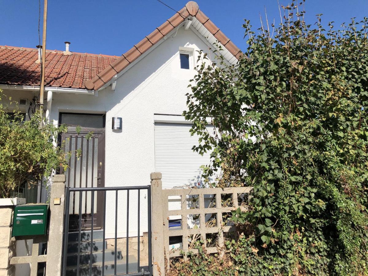 Petite Maison Avec Jardin Dans Banlieue De Paris Cormeilles-en-Parisis