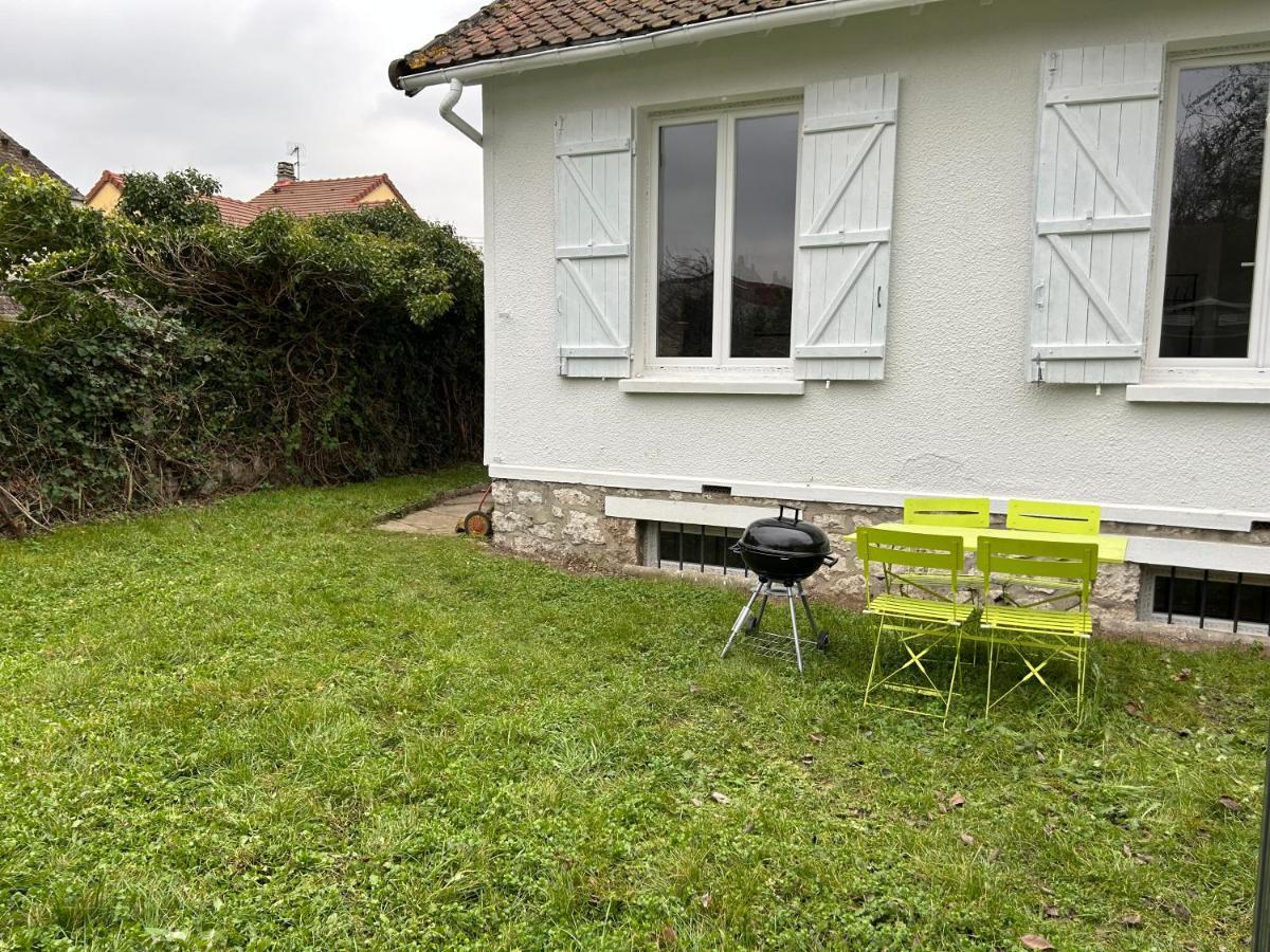 Villa Petite Maison Avec Jardin Dans Banlieue De Paris Cormeilles-en-Parisis